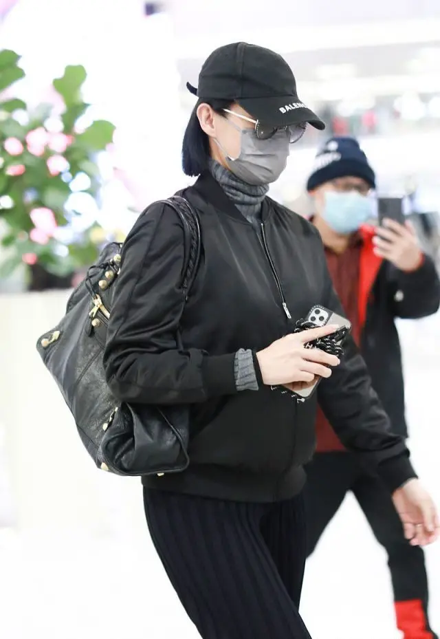 默契滿分！ 胡杏兒挺6月孕肚忙事業，李乘德化身奶爸分享帶娃日常