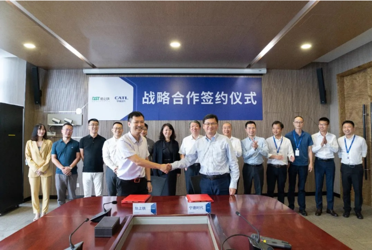 比亚迪回应汉EV碰撞后起火事件；全新红旗L5谍照曝光