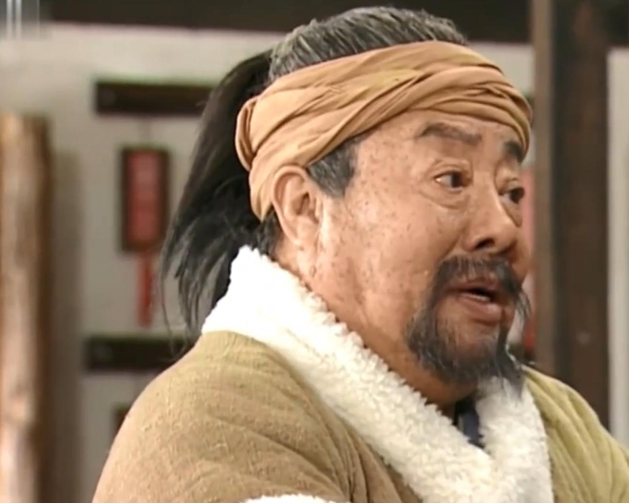 The 82-year-old actor Zhu Longguang rarely reveals the recent situation ...
