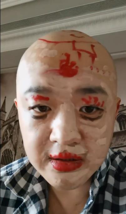 包贝尔实力宠娃，教女儿射箭自己成靶子，包文婧看了要心疼