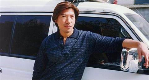 张耀扬的“堕落史”：从“反派大哥”成阶下囚，他经历了什么？