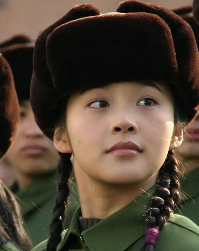 我期待已久的刑侦剧，拍出了长达30年的大案，果