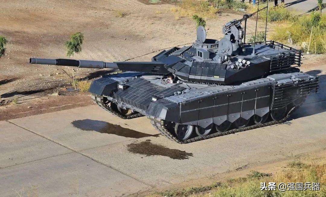 拒绝俄T-90，伊朗为何相信国产坦克？或因中国帮助，不走印度老路