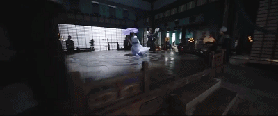 感情戏尴尬，逻辑漏洞多，这部国产剧凭什么拿到豆瓣8.1的高分？