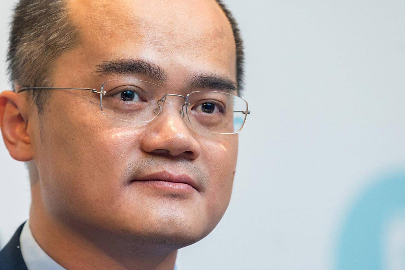 美团王兴多次“挑刺”华为，任正非应对显智慧