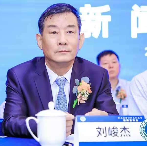 刘峻杰：加强中医药文化传播 营造产业发展良好氛围