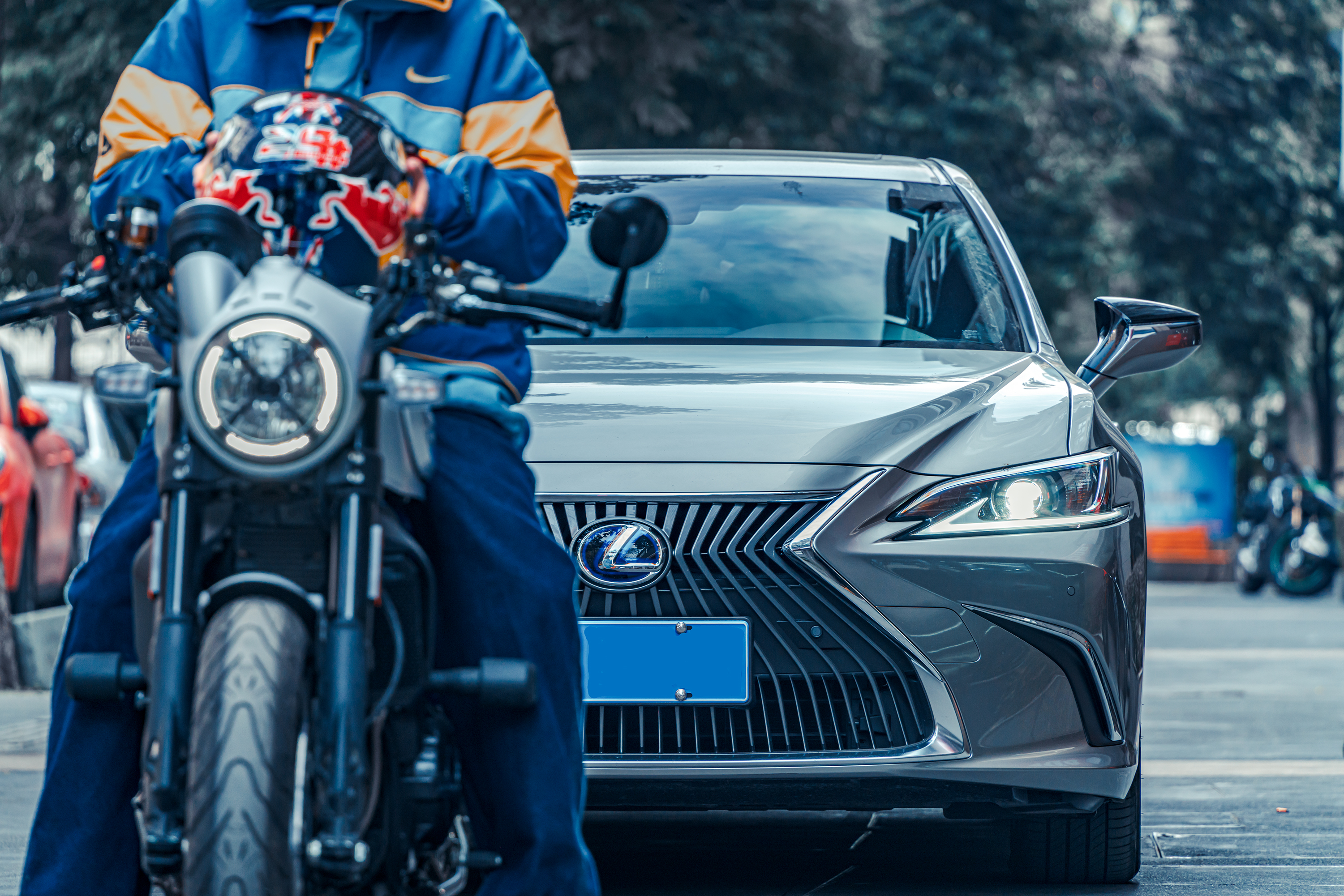 自游与惬意，雷克萨斯与咖啡骑士