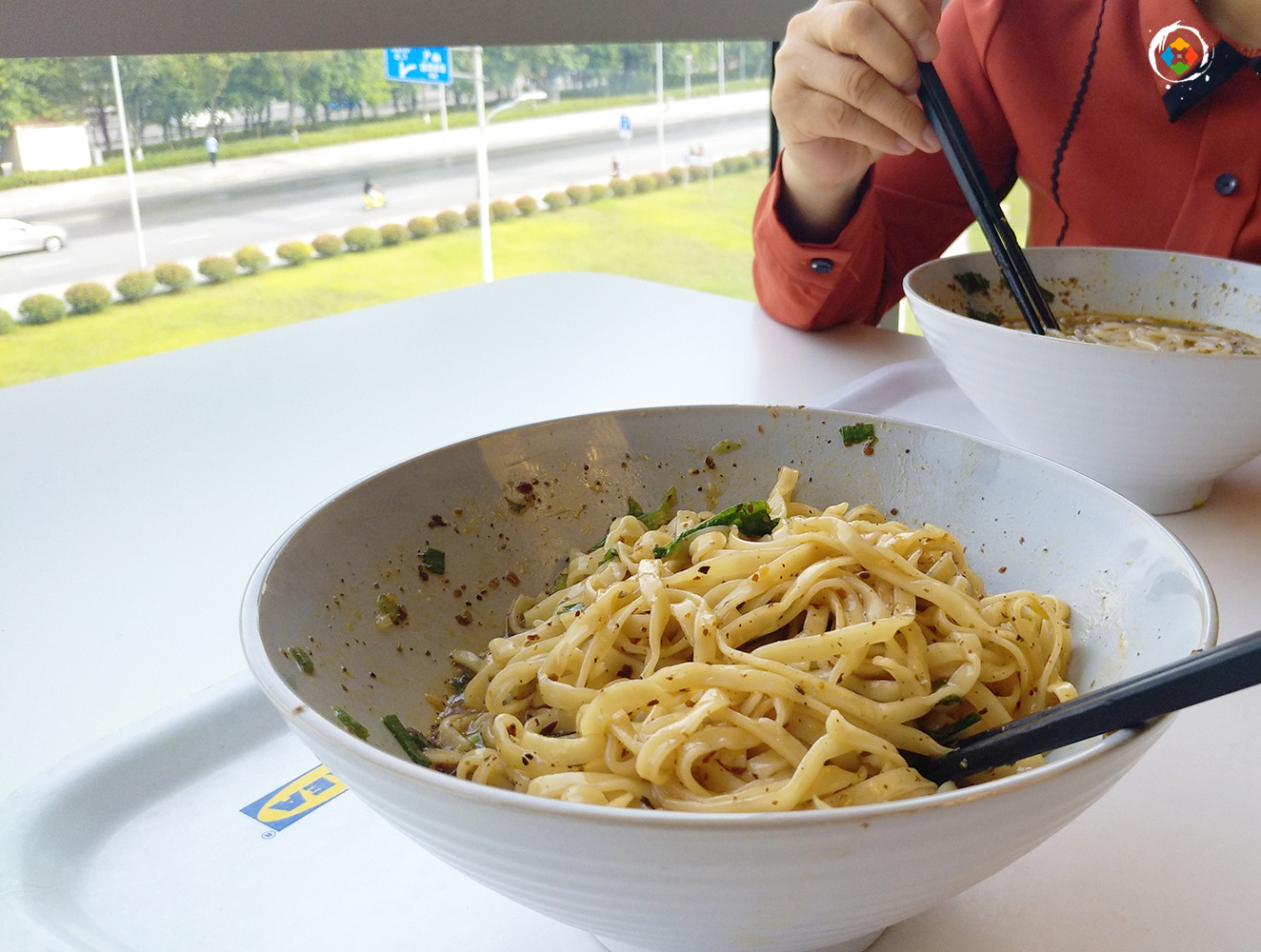 外地人如何看待重庆小面？让人大汗淋漓，却有着家和亲情的味道