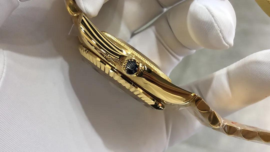 A mechanical watch will stop if it is not worn for a few days. Is it