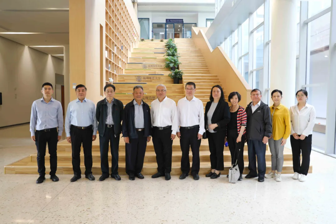 上海市政协对外友好委员会调研组来我校参观访问