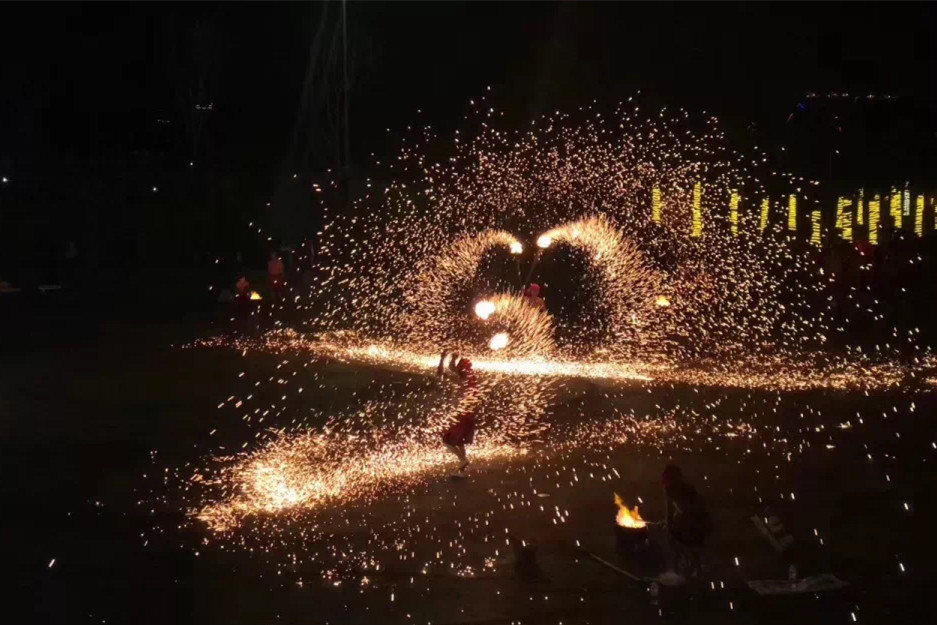 重庆十大文化符号：具有危险性的铜梁龙舞，却是难得的非遗文化