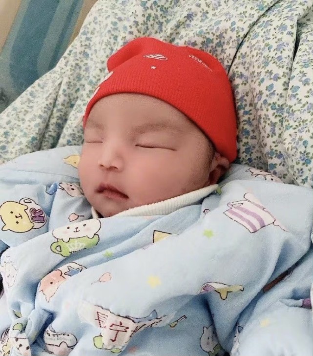 Xue Zhiqian's ex-girlfriend Li Yutong gave birth to a baby, and the ...