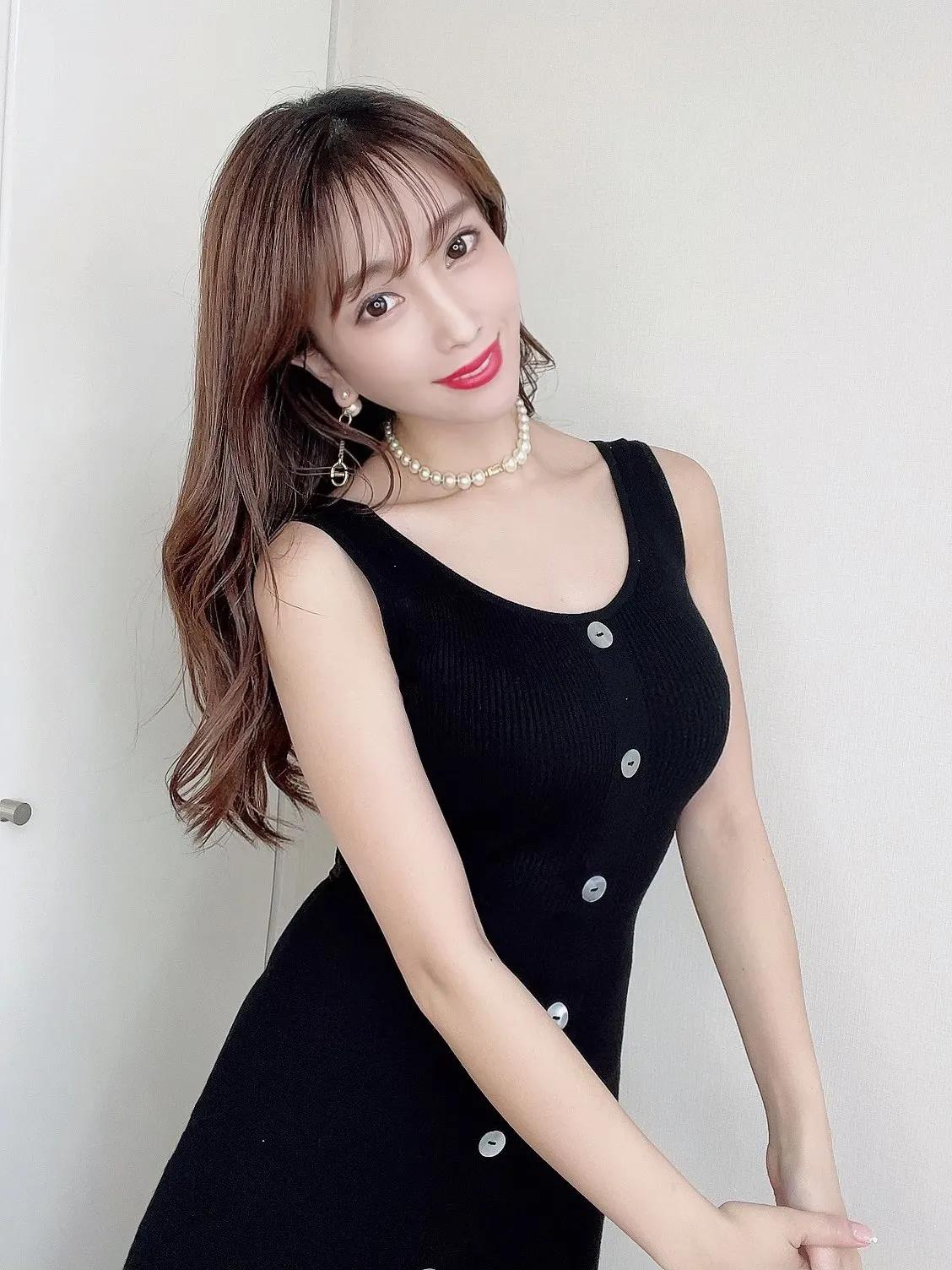 日本寫真偶像森咲智美 性感小姐姐2021年8月份精選照片集 - 資訊咖