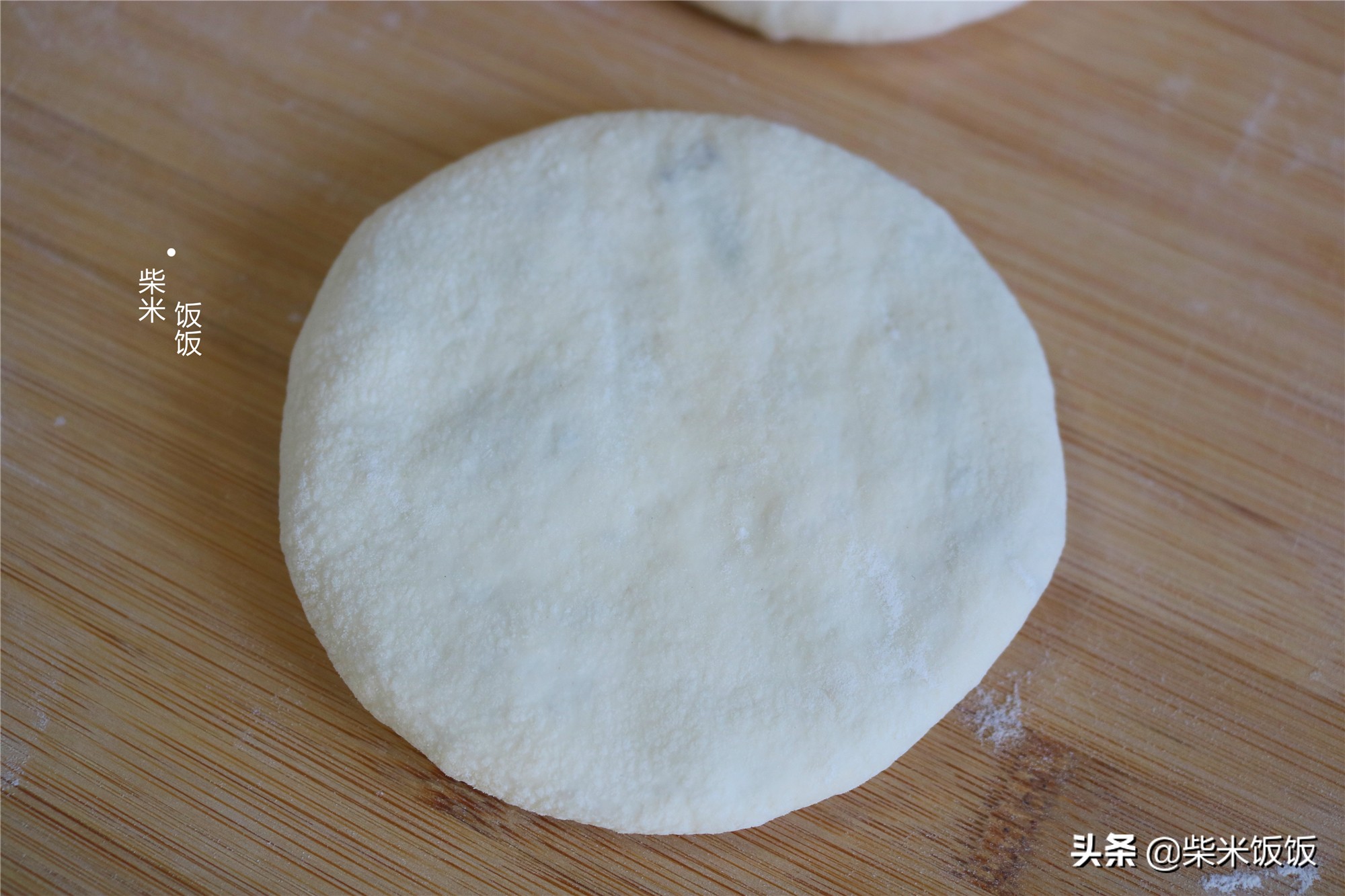 全家都爱的猪肉馅饼，饼皮柔软，馅料多汁，一顿3个不过瘾