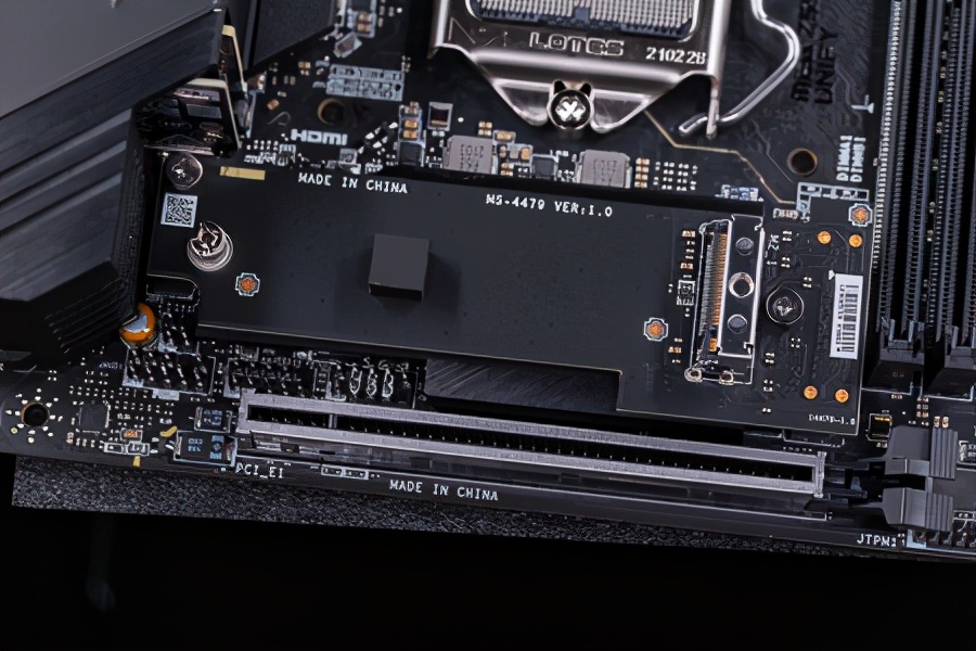 微星MEG Z590I UNIFY主板评测：掌控超频和雷电的顶级ITX小板