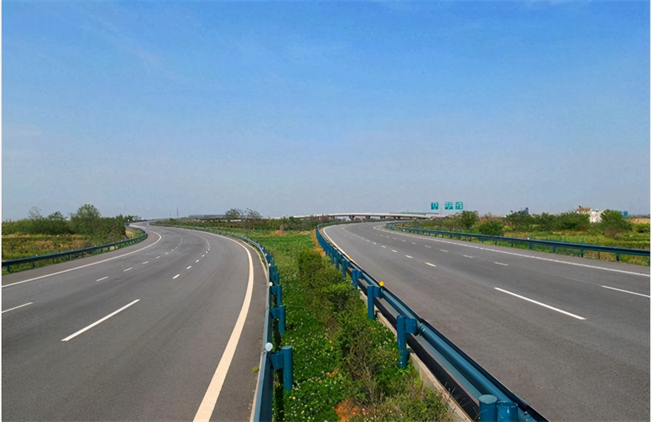 俄罗斯：世界国土面积第一大国，却几乎没有高