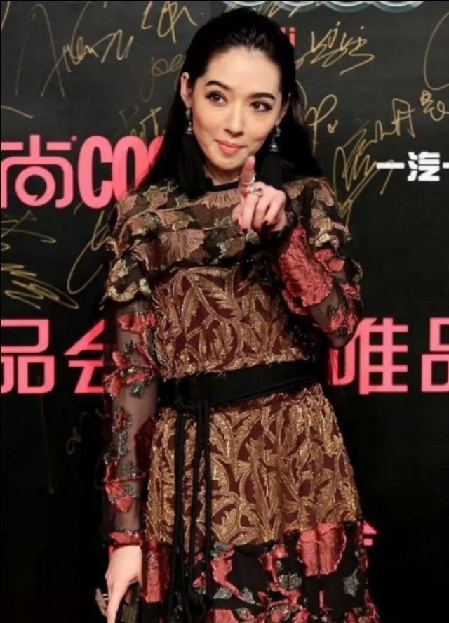 郭碧婷被“绑架”？郭碧婷和向佐结婚后为何越