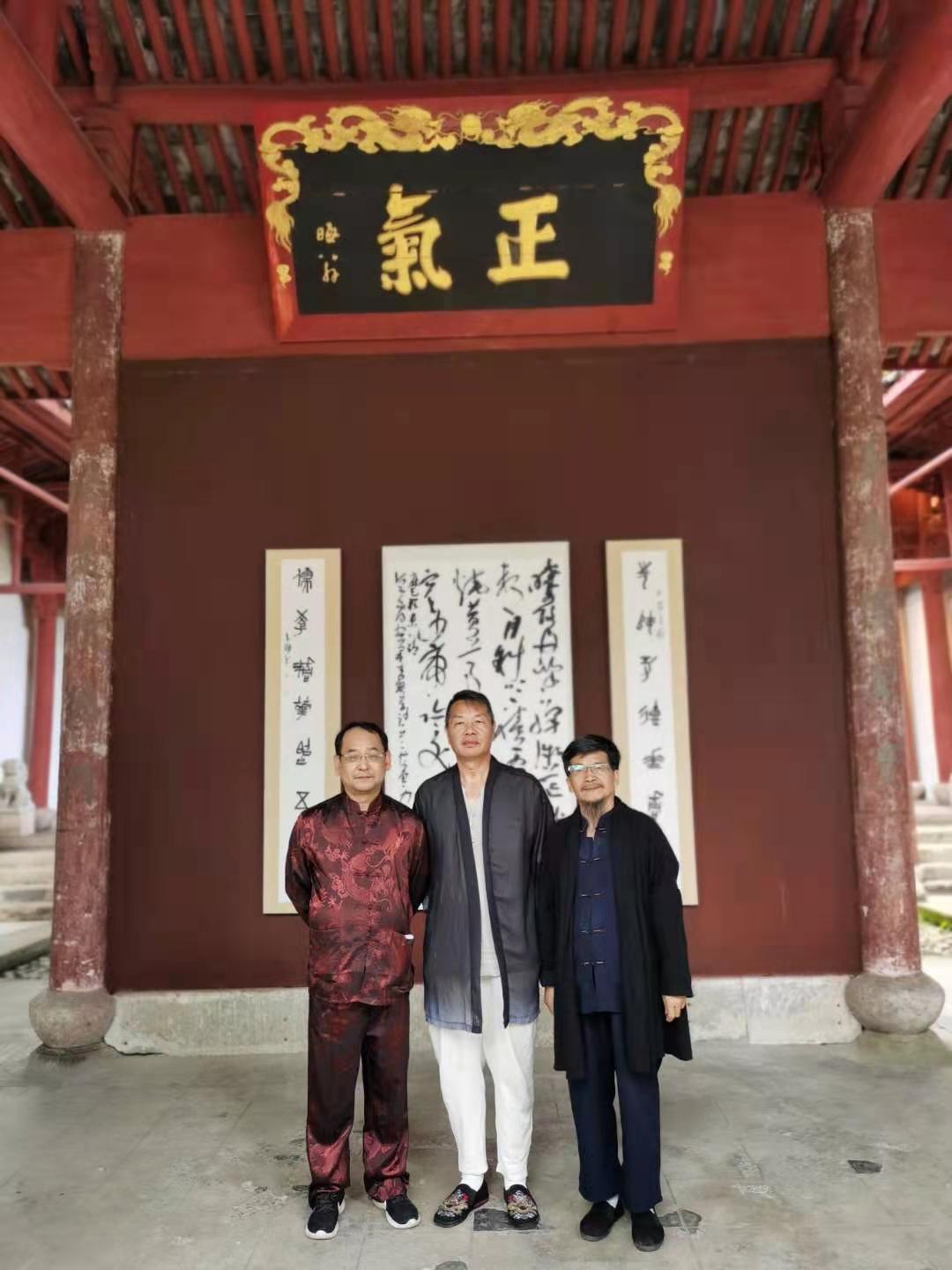 嫘祖文化传播者何君梅参加五一独峰书院《倪翁道坛》文化雅集活动