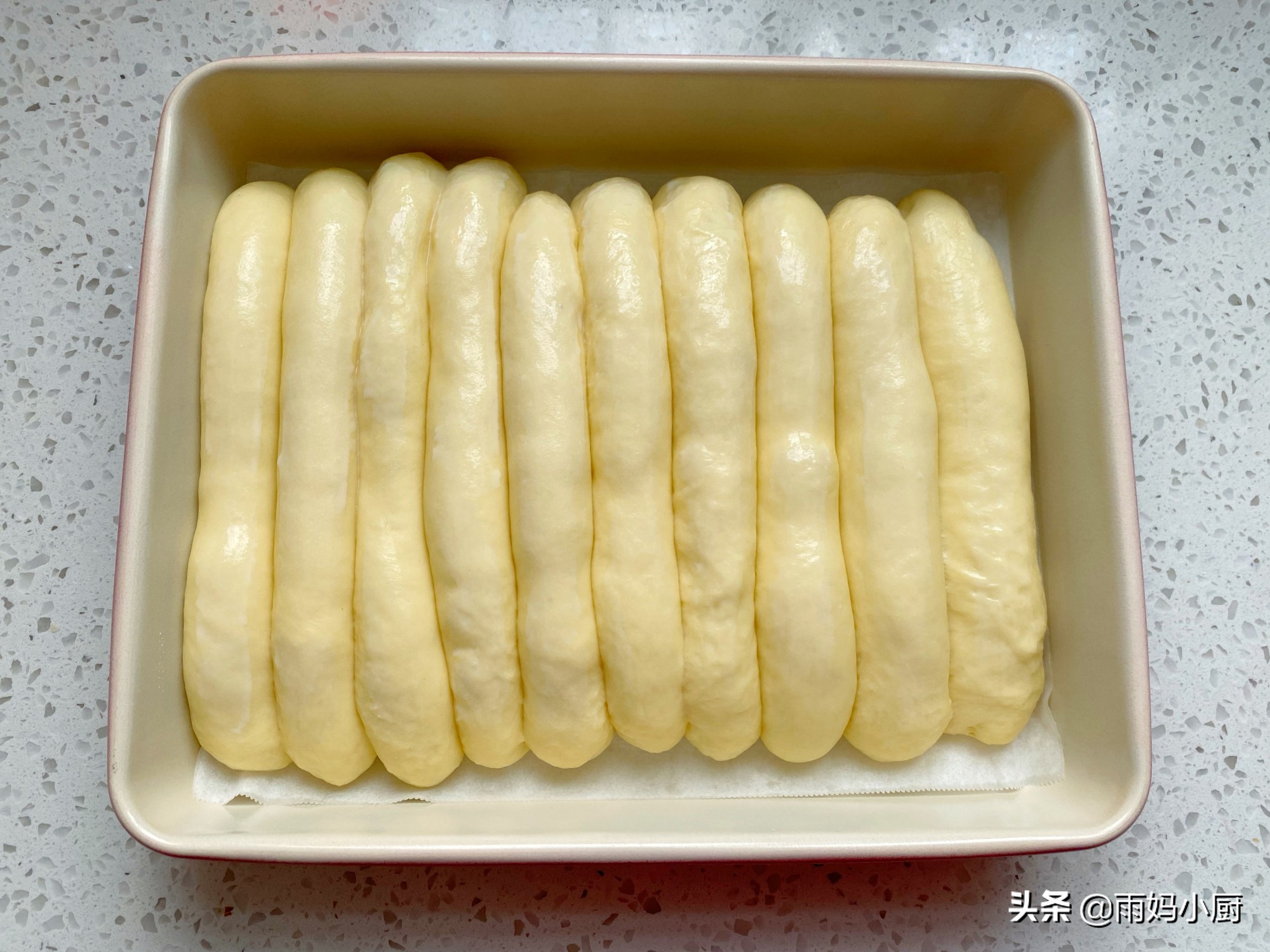 不加1滴奶，超簡單的奶排麵包，奶香濃郁鬆軟又拉絲，全家都愛吃