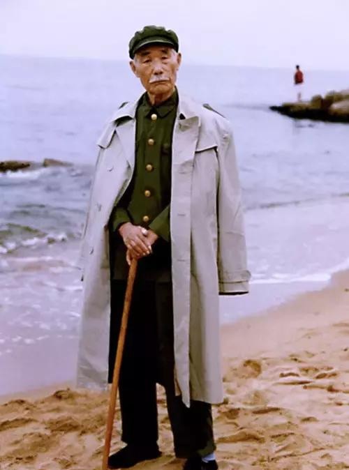 1955年原定他是上将，他却要个少将，毛主席拍板