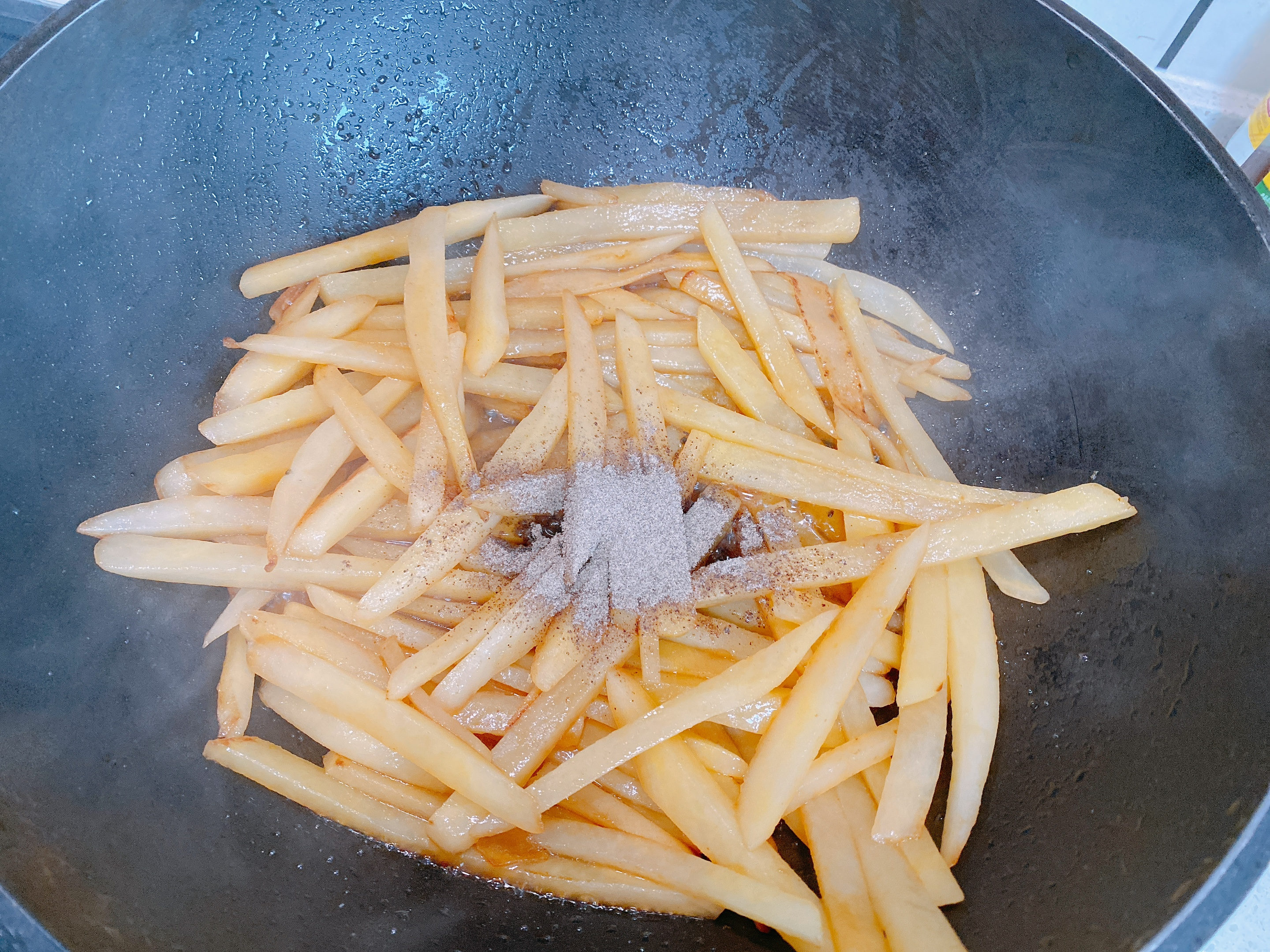 土豆最好吃最简单的做法，鲜香入味，成本不到1块钱，比肉还好吃