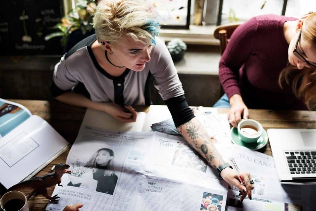 美国44岁女子从头到脚，纹了几百个纹身，连私处都不放过