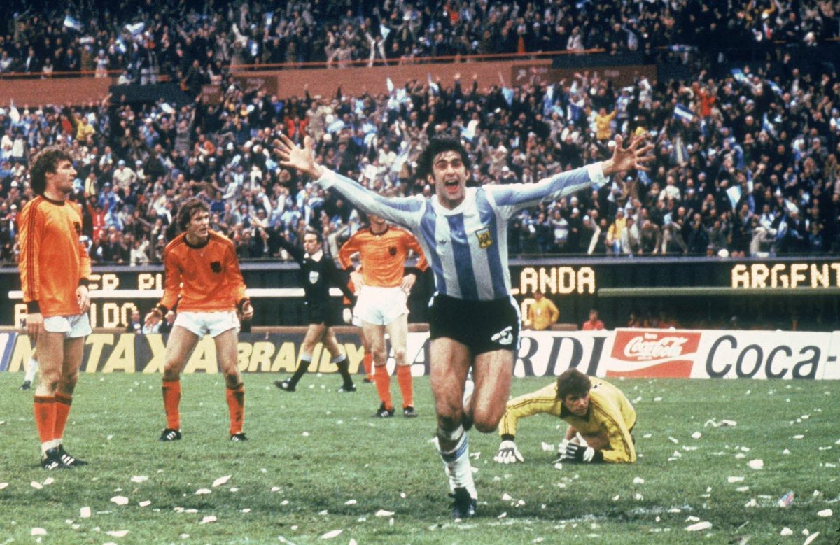阿根廷拿世界杯(历史上的今天，1978年6月25日，阿根廷足球队首获世界杯冠军)