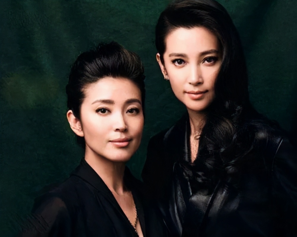 8对“抱团挣钱”的姐妹花，个个有钱，李冰冰姐