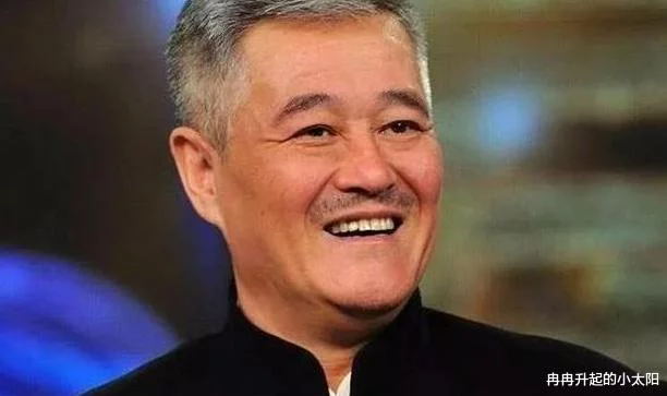 为了55块钱高速费，赵本山弟子被收费杆砸中，当场身亡！