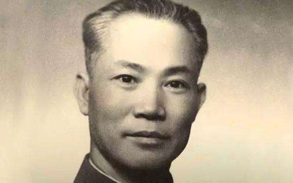 国民党二号人物陈诚:既是常败将军、又是“背锅