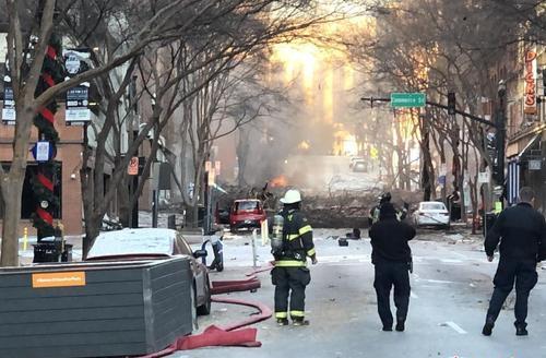 聖誕節，美國發生毀滅性爆炸！ 爆炸前現場發出毛骨悚然的音頻警告