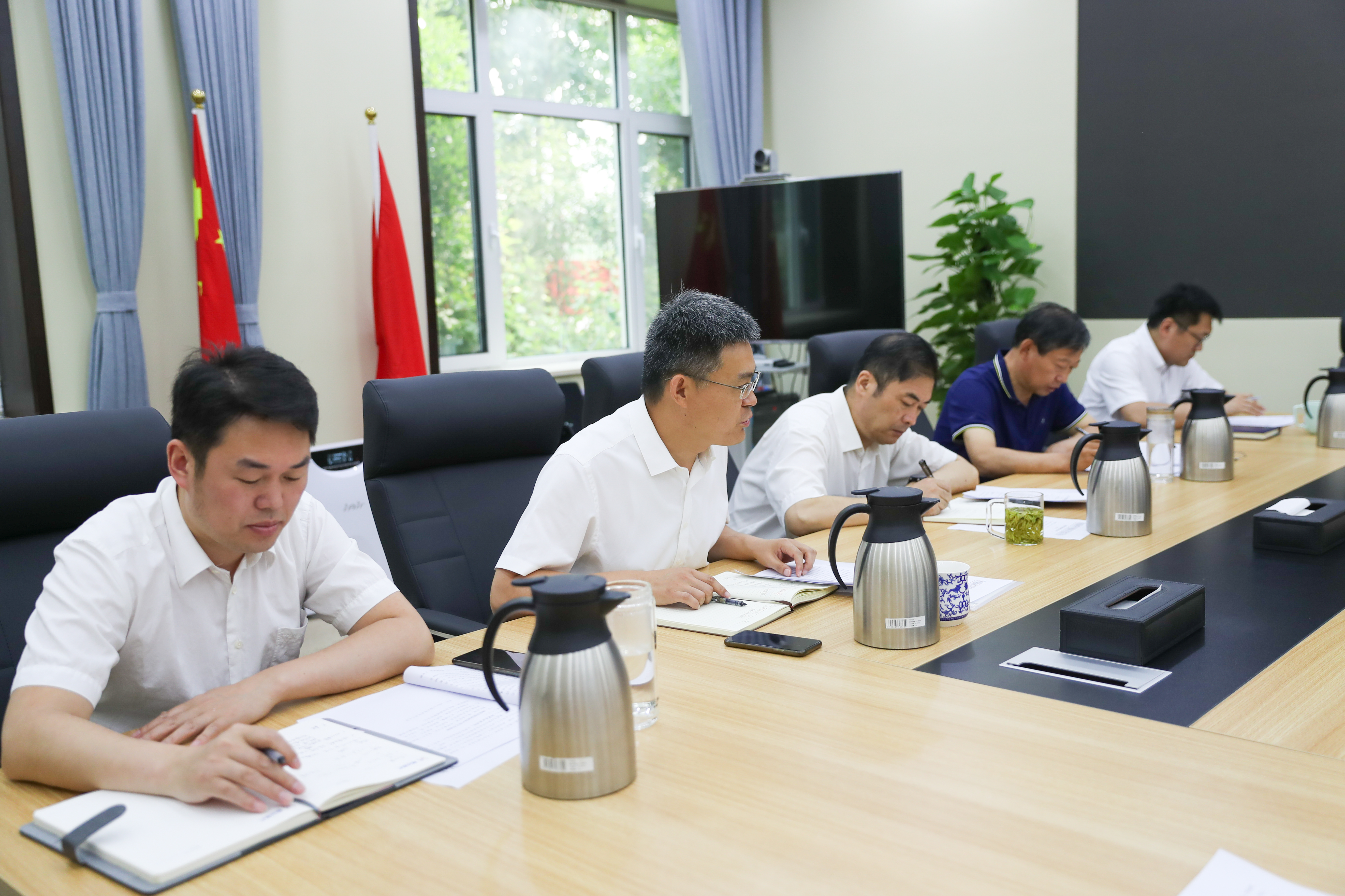 济南新材料产业园区召开固定资产投资工作专班调度会
