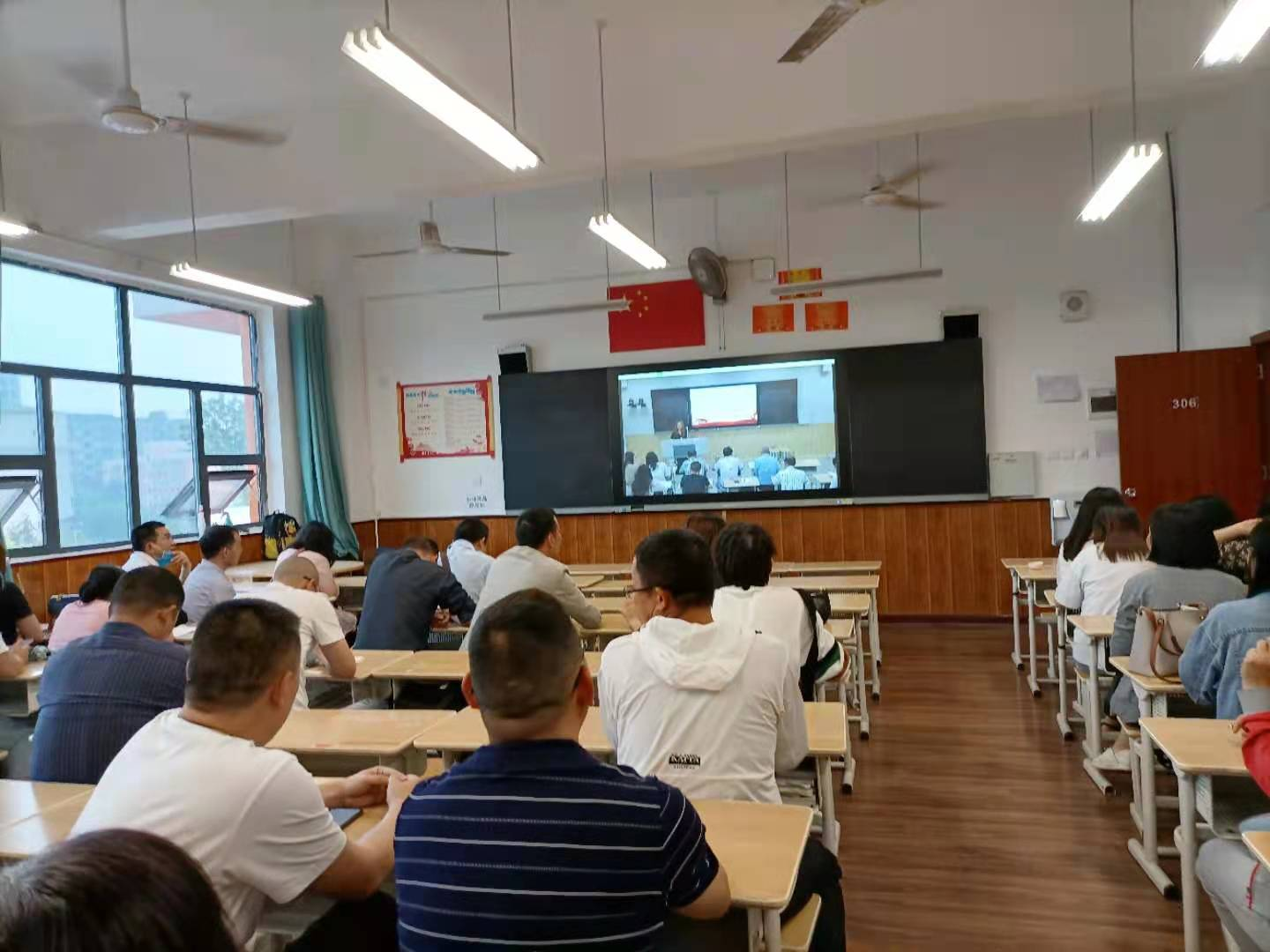 南充市高坪区南江小学扎实推进党史学习教育活动