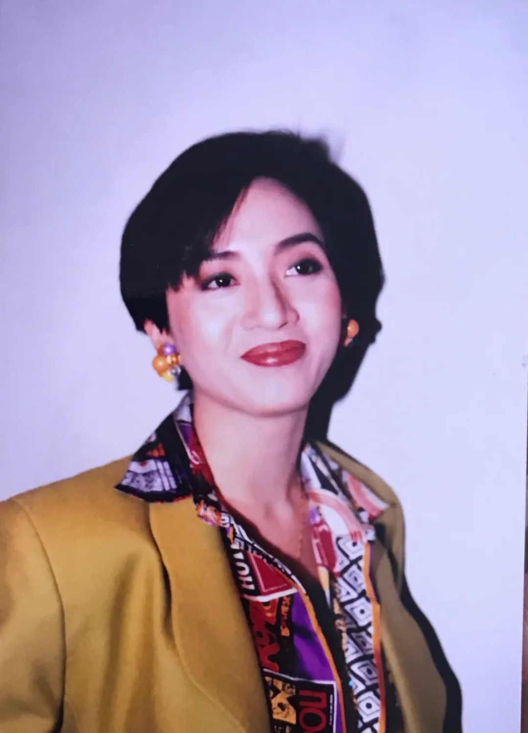 乐坛一姐梅艳芳，稳固地位无人撼动，奈何天妒