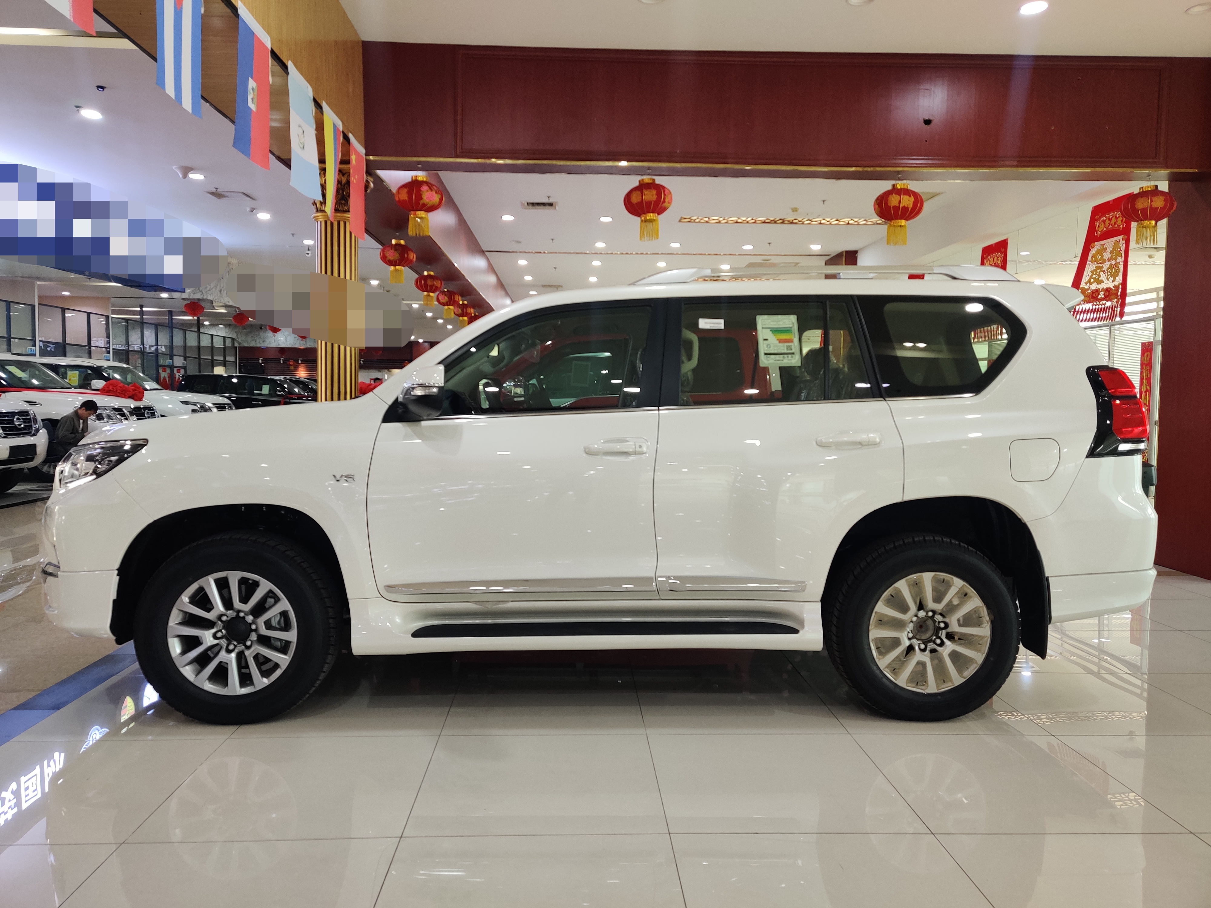 丰田霸道4000原厂高配vx真皮版本车型介绍