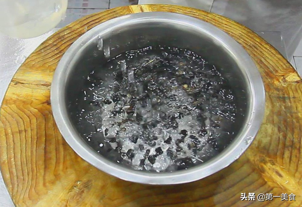 图片[2]-西蓝花拌黑木耳做法 制作简单 营养美味-起舞食谱网