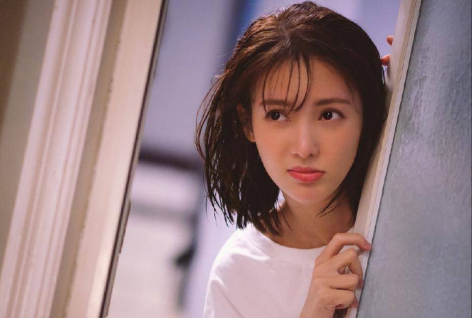 《浪姐》被指营销先行，张萌金晨在公共场合练舞，练习室它不香吗