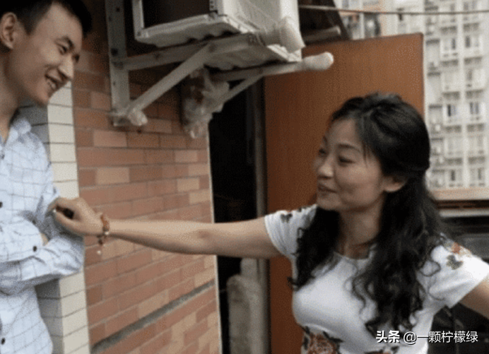 23岁小伙和相差23岁的大妈，相识俩个月就闪婚了