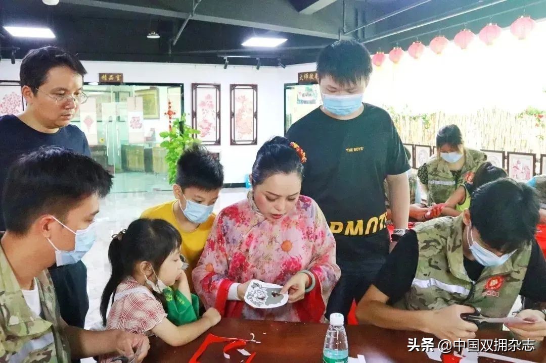 佛山南海:退役老兵跟着大师学传统艺术