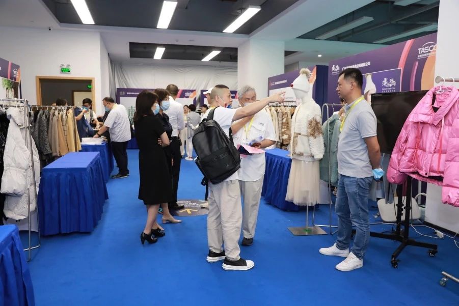 第十三届全球纺织服装供应链大会于深圳大浪顺利召开