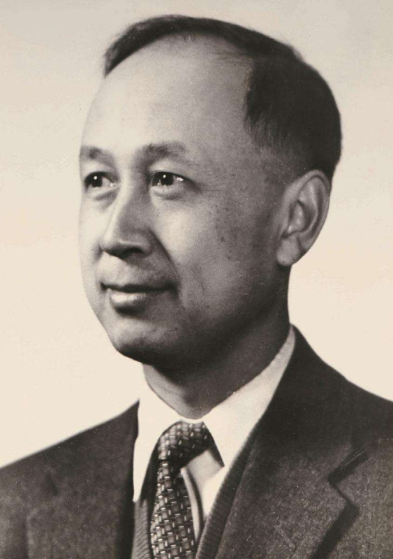 完全不懂原子弹的钱学森，凭什么享受着比开国