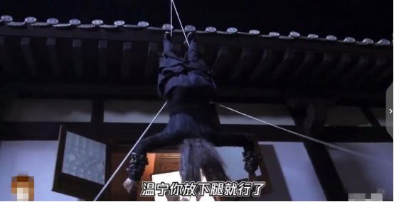 Old affection male group exceeds respect property! The face that resemble battle buries sewage, yu Bin pours condole encephalemia, zhu Zanjin rolls stair