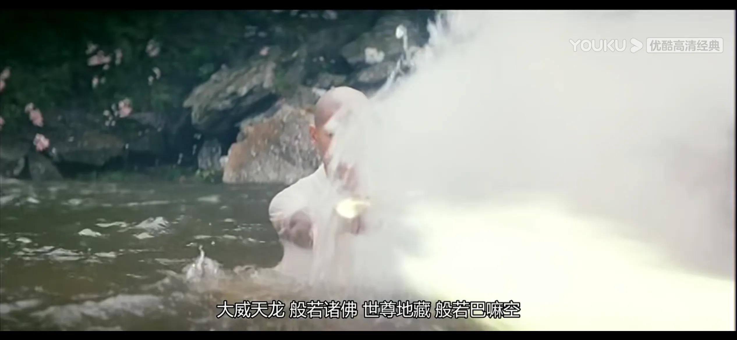 儿时《青蛇》5遍都没看明白，多年后才懂小青和法海在水里干的事