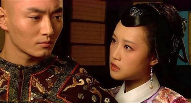 甄嬛传：在生死关头，甄嬛才看清胡蕴蓉与皇帝、以及浣碧的真面目
