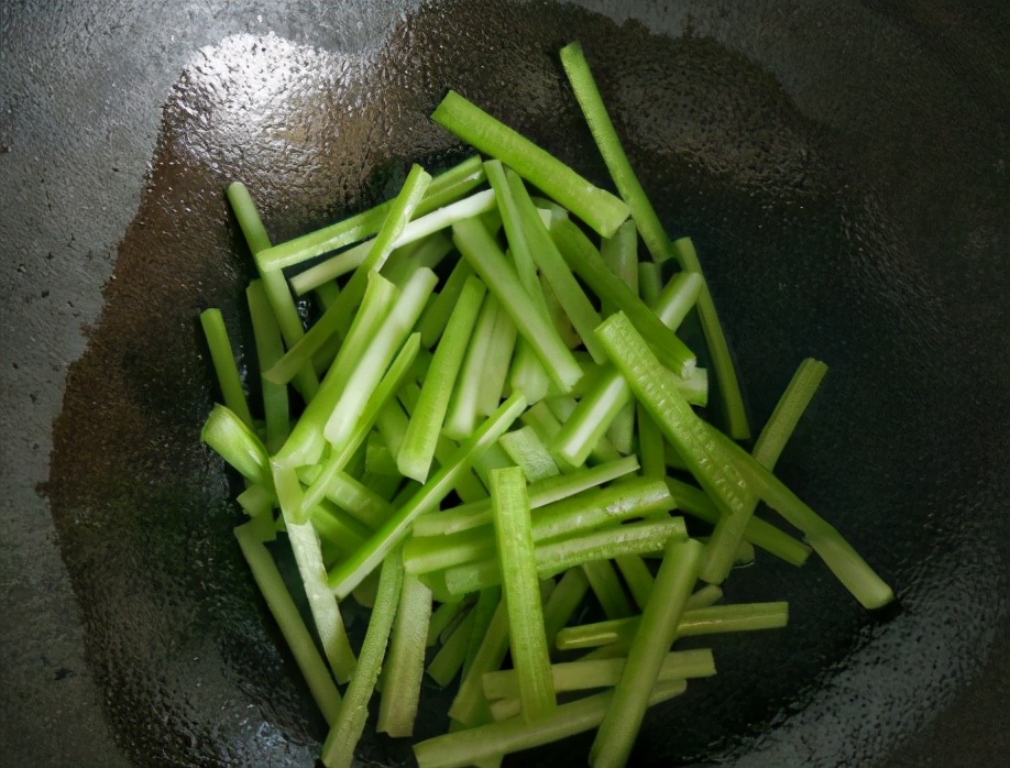 图片[4]-芹菜肉丝的做法步骤图 营养高且味道佳-起舞食谱网