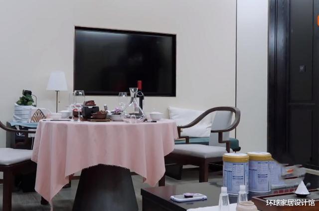 不愧是沙溢的家，连主卫双盆都活在我笑点上，一门装一个见过么？