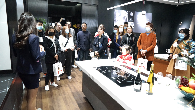 ŷ����������ȫլ���������ʢ���Ļ ������IN�ǻ������