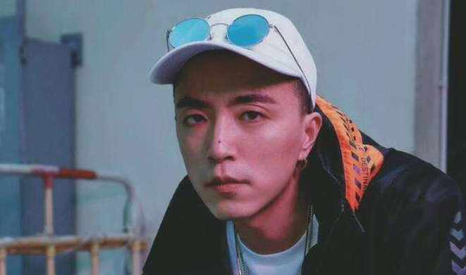 《青你2》JonyJ风评由夸转骂，对标《创3》鹿晗，