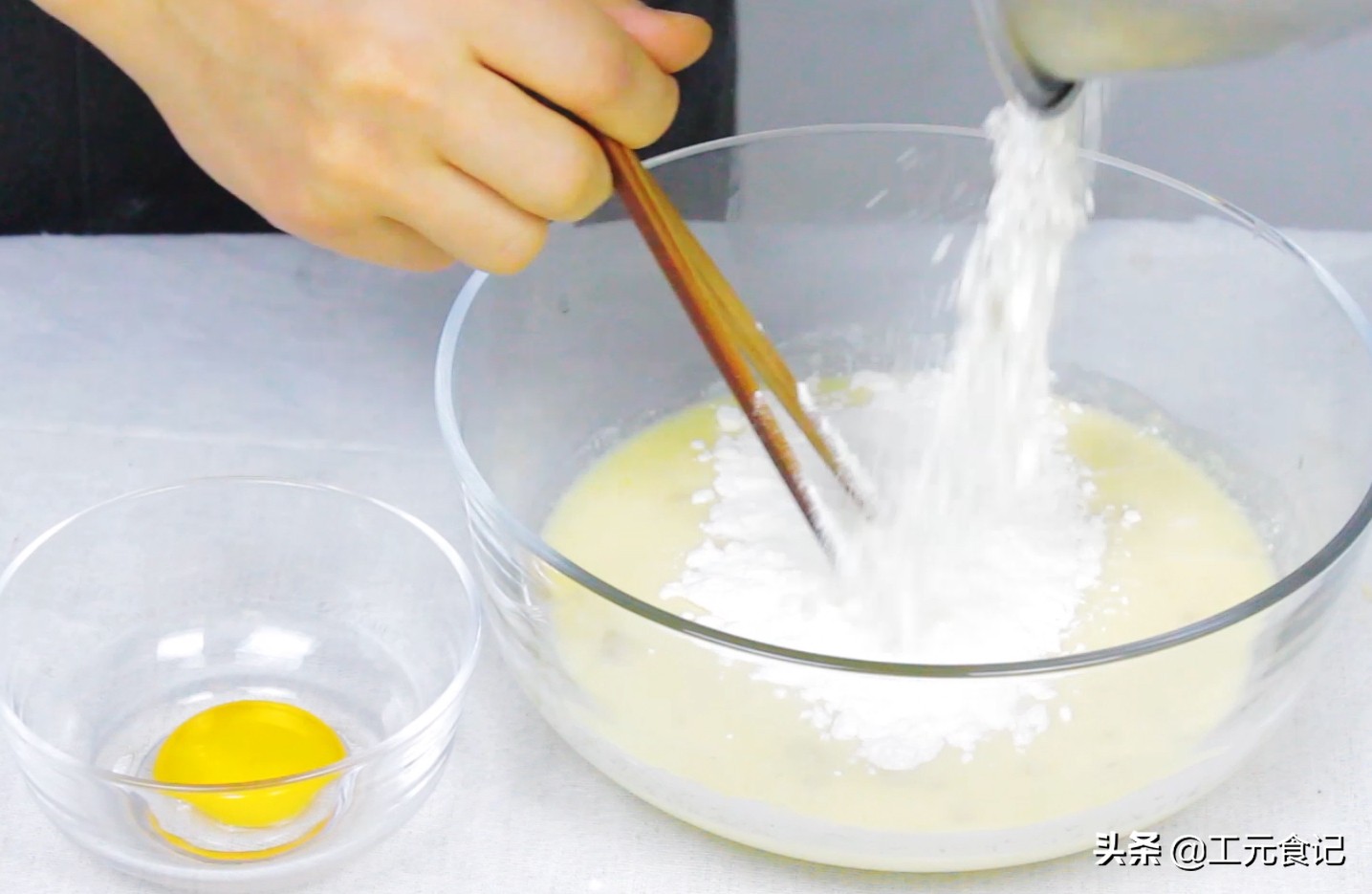 孩子最爱酸奶豆沙面包，不蒸不烤电饭煲一按，松软香甜比买的好吃