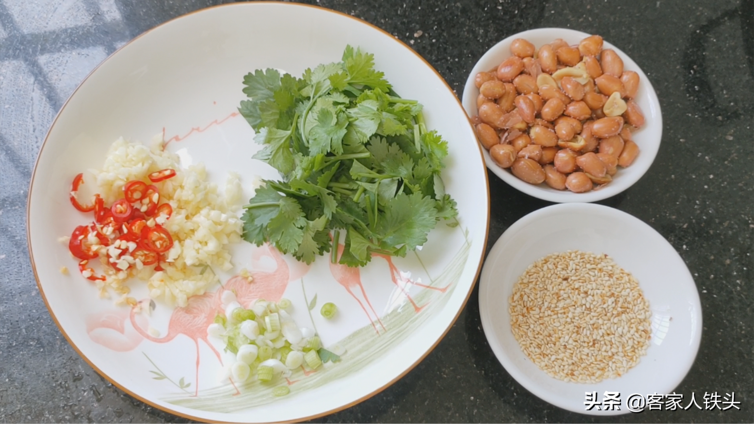 雞腿從小吃到大，這吃法老婆隔三差五點名吃，香辣下飯好吃又簡單